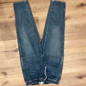 Madewell Relaxed Fit Blue Jeans